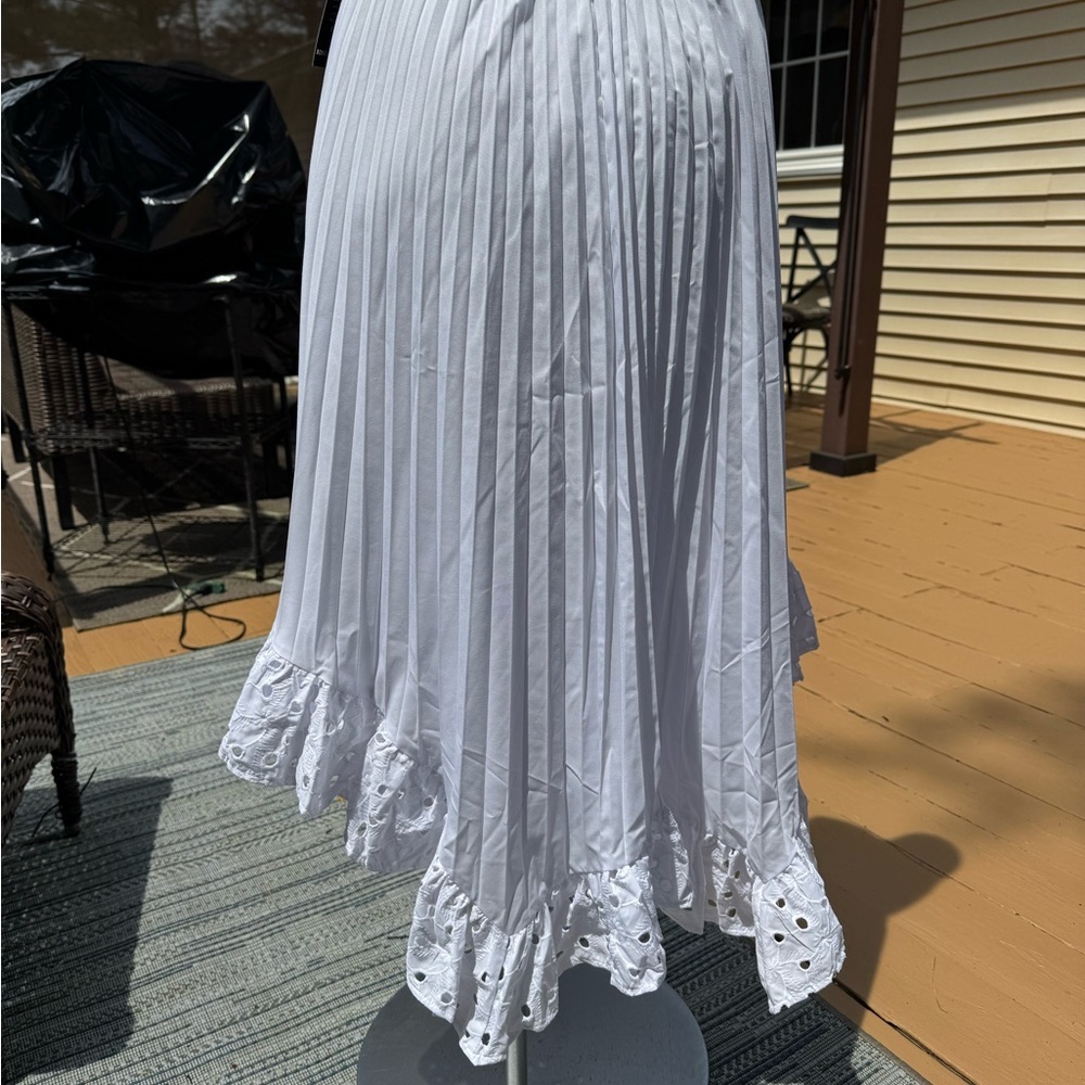 Boston Proper NWT White Pleated Eyelet Boho Midi Skirt Handkerchief Hem Size XS - Picture 7 of 16